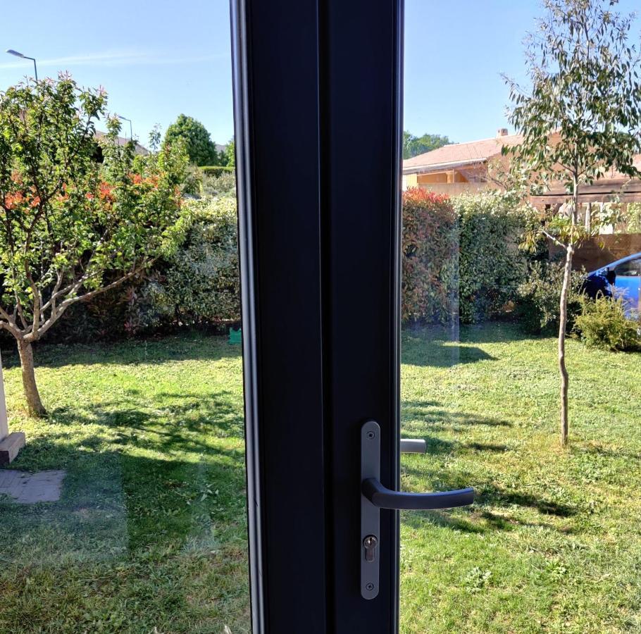 La Cabane De Lili Prune Goudargues Kültér fotó